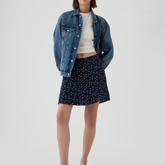 Gap Crepe Floral Mini Skirt M NWT - Picture 4 of 6